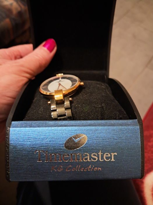 Zegarek damski na bransolecie