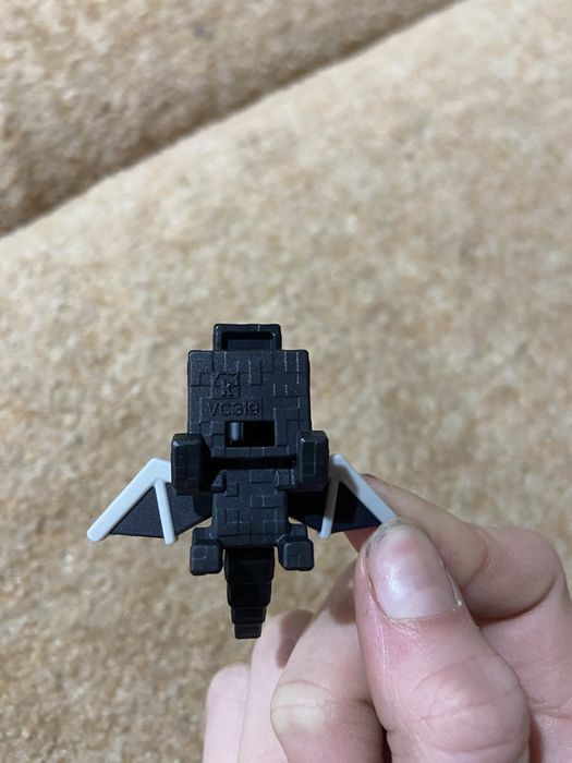 фигурка маинкрафт (киндер Joy)