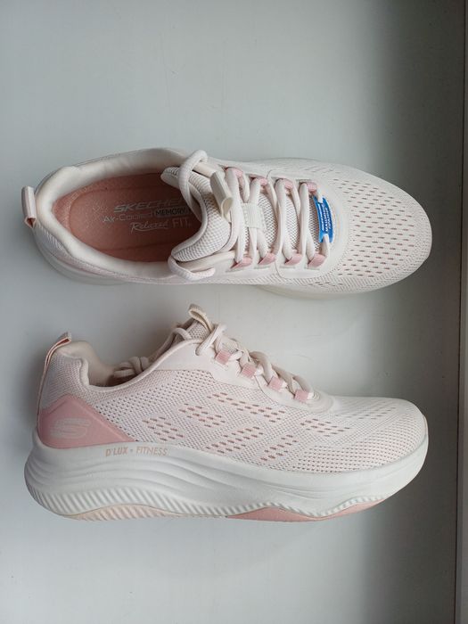 Кросівки Skechers Relaxed Fit D´Lux Fitness-Fresh 150230 р.36,38-41