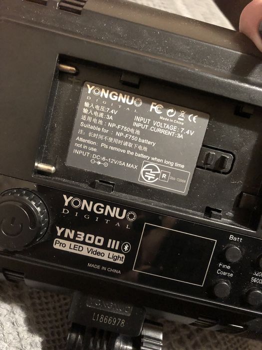 Видеосвет цена за 2 Yongnuo YN-300 III студийный свет