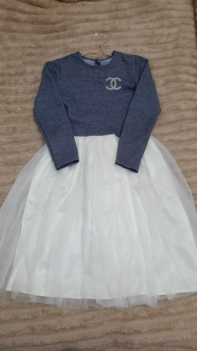 Плаття на дівчинку