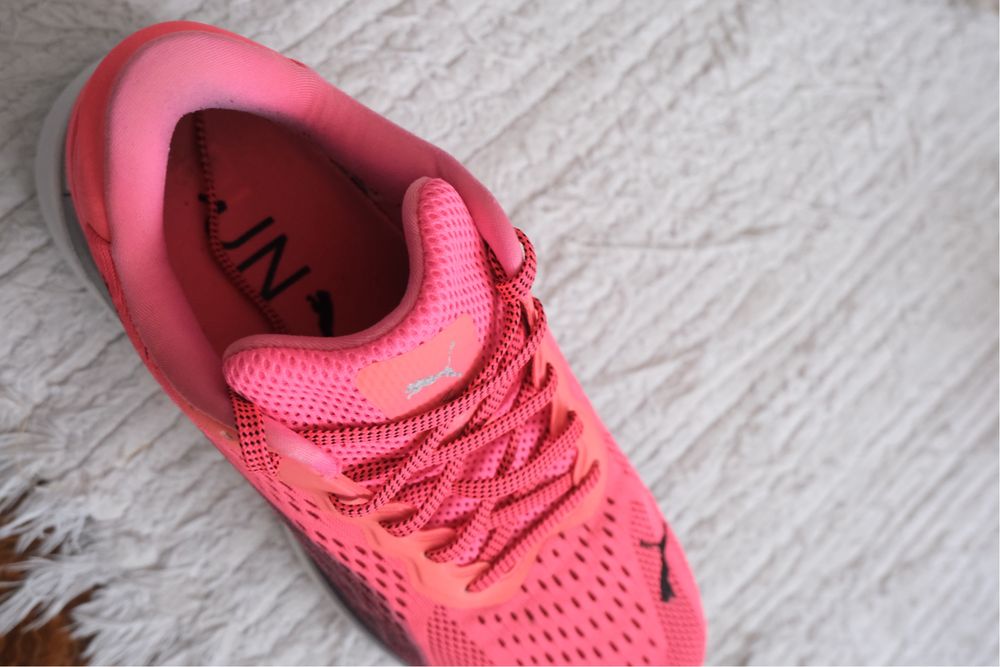 Puma Nitro Magnify 1