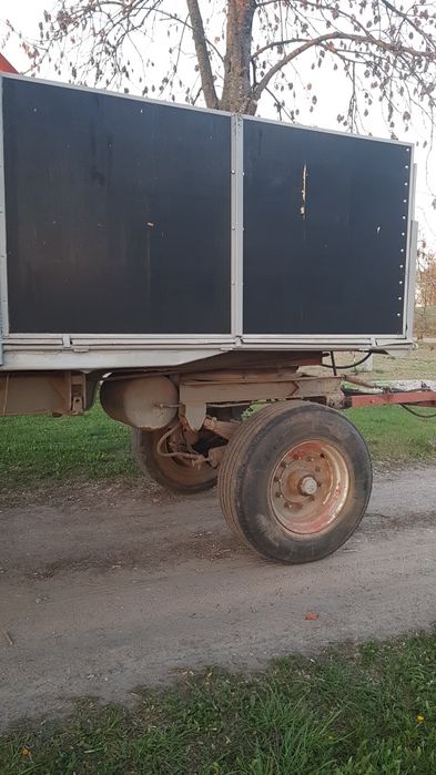 Przyczepa rolnicza Krone wywrotka 12 ton.