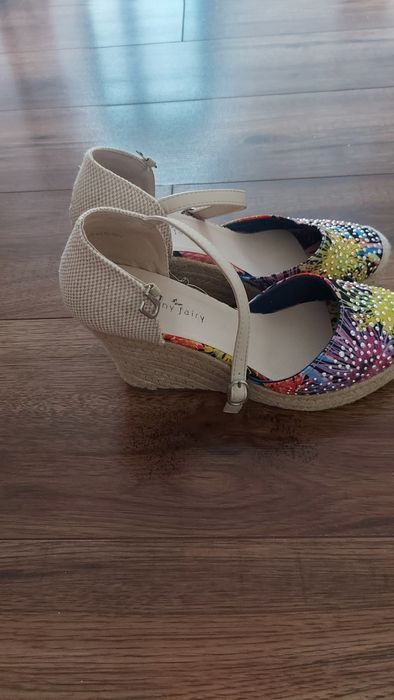 Buty na koturnie jak nowe!! jenny fairy r.39