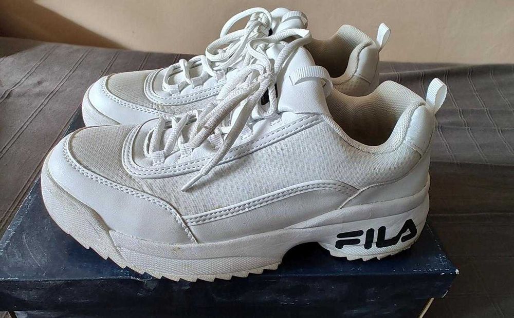 Modne sportowe buty sneakers FILA białe rozmiar 41
