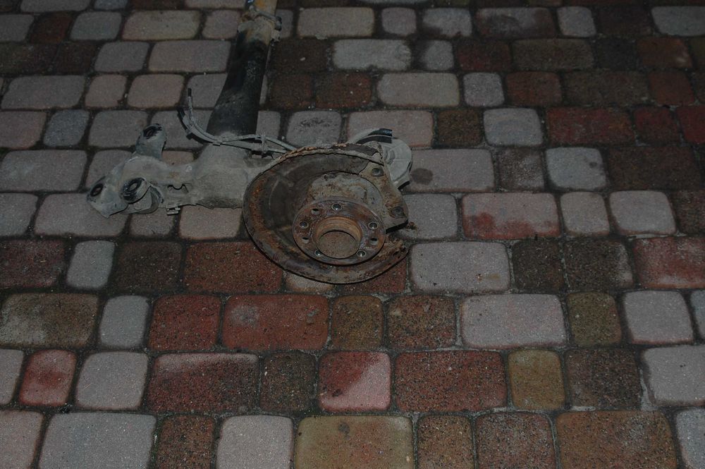 Belka zawieszenia Opel Astra H