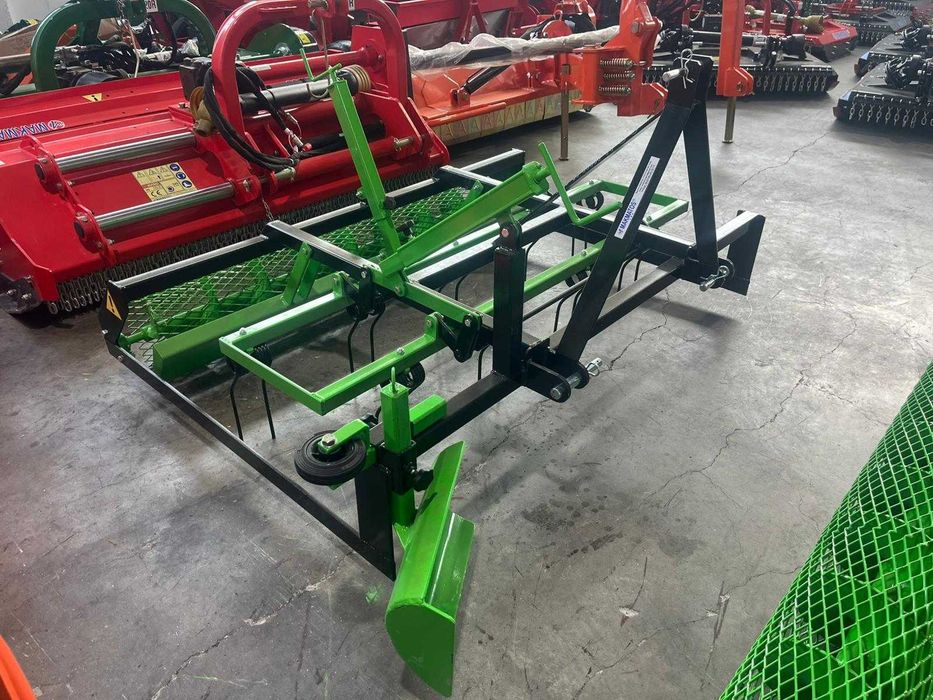 Grade niveladora de picadeiro / Grade manutenção pista equestre NOVO