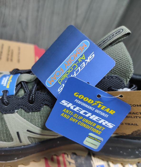 44 оригінальні чоловічі кросівки Skechers Bionic Trail