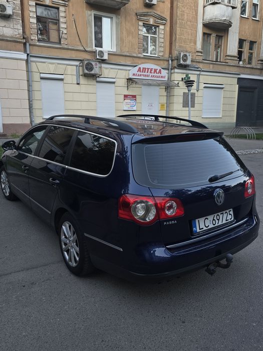 В продаже пасат б6 .