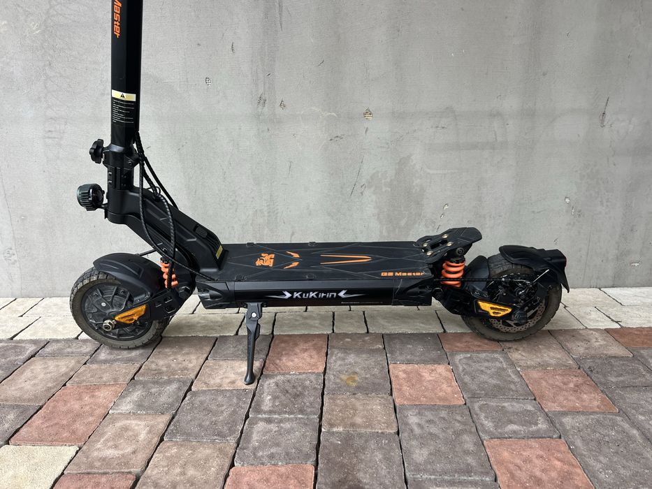 Продам  електро самокат KuKirin G2 Master 1000Wx2.