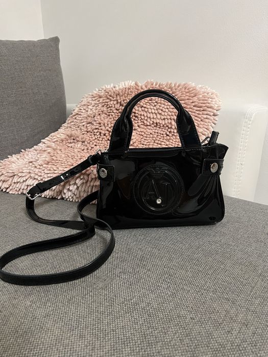 Lakierowana torebka Armani Jeans