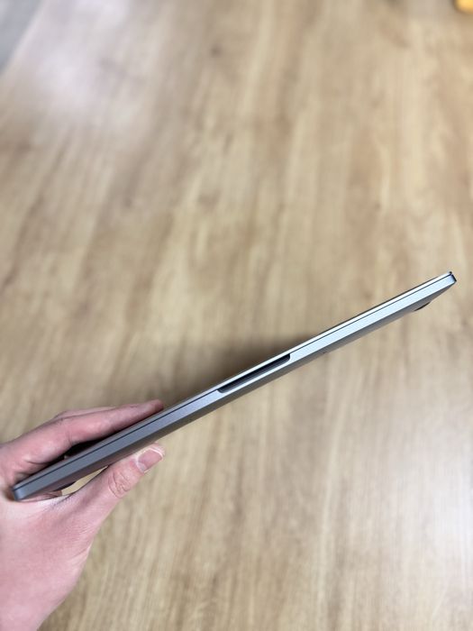 MacBook Pro 13” 2020 Space Gray — M1/8GB/256GB — Рідна Батарея: 100%