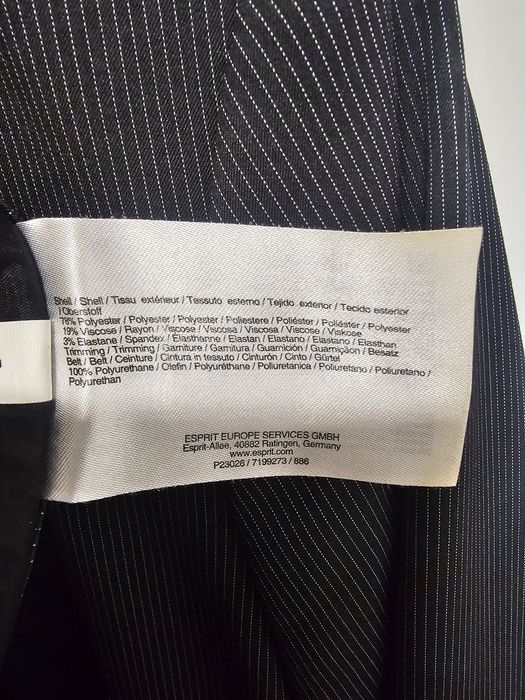 Продам костюм Esprit