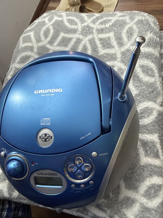 Sprzedam Radio CD GRUNDIG