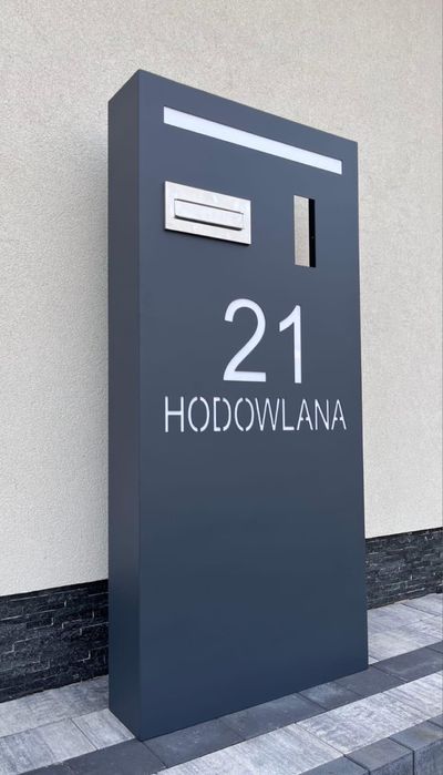 Słupek multimedialny box multifunkcyjny ogrodzeniowy