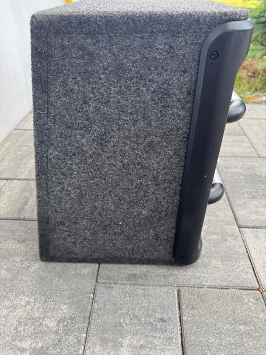 Subwoofer i wzmacniacz JBL