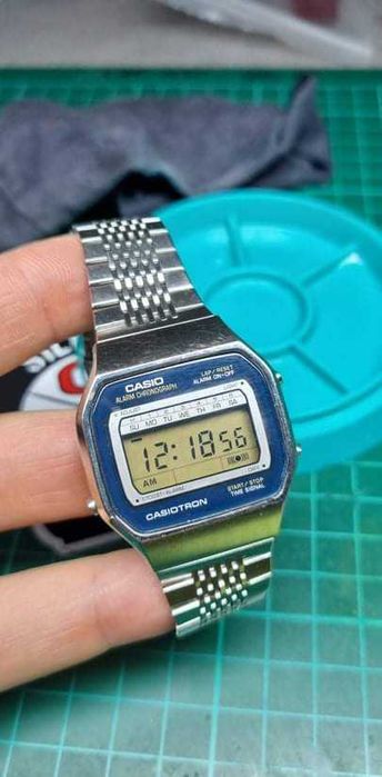 Casio Casiotron 46CS-27 vintage z 1977 roku – oryginalna bransoleta, sprawny