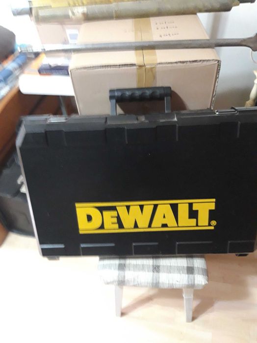 Młotowiertarka De Walt D25601 QS  + wiertła