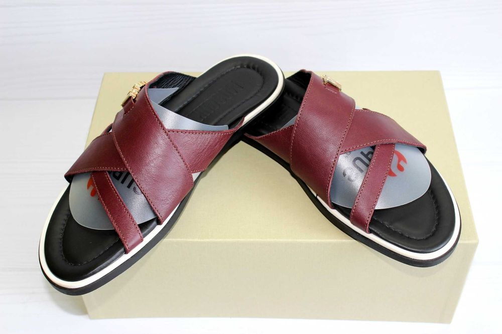 Шлепки, шлепанцы Moschino. Италия. Р-Ры 40-44.