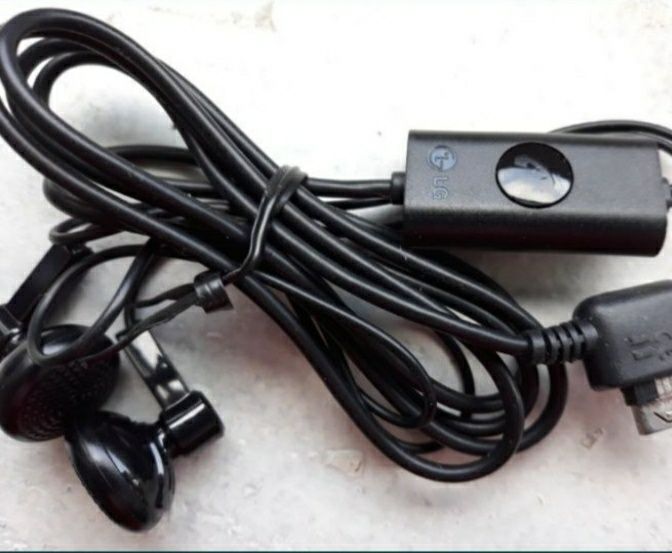 Наушники для телефонов Samsung, LG. Обмен.