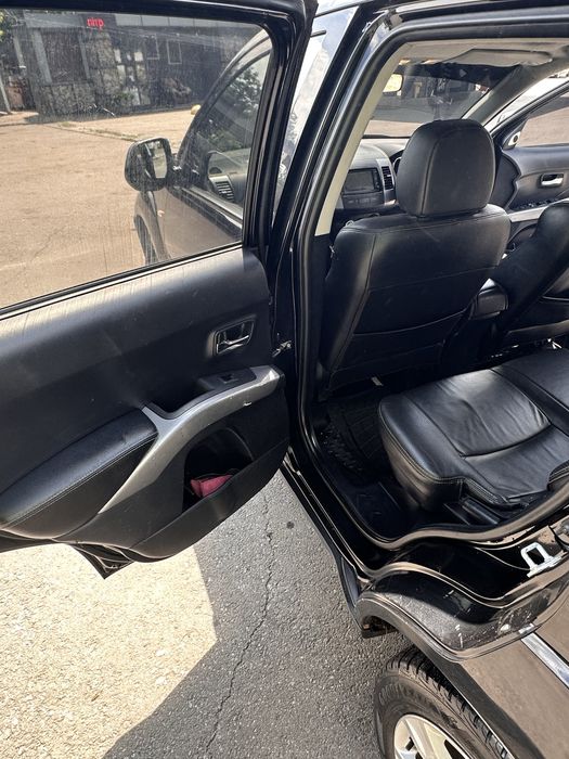 Продам Mitsubishi Outlander XL