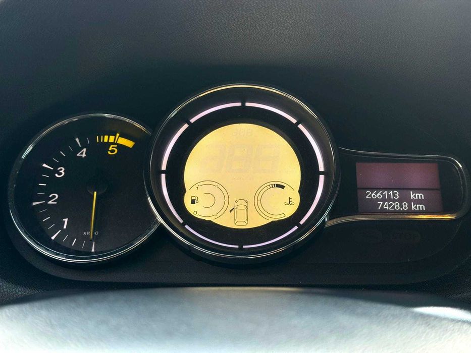 Renault Megane III Grandtour 1.5 DCi- Gasóleo