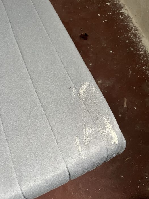 Sofá-cama em bom estado