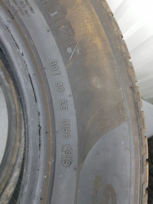 OPONY zimowe Pirelli 4sztuki 215/65/17