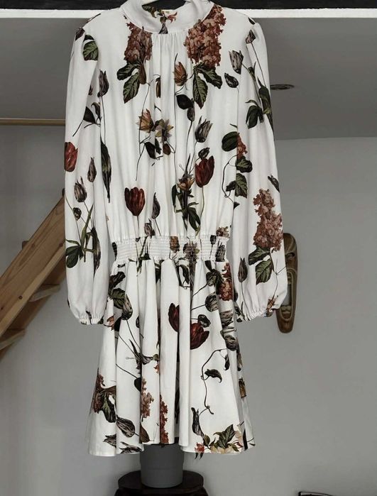 Elegancka wizytowa wyjściowa biała kwiatowa