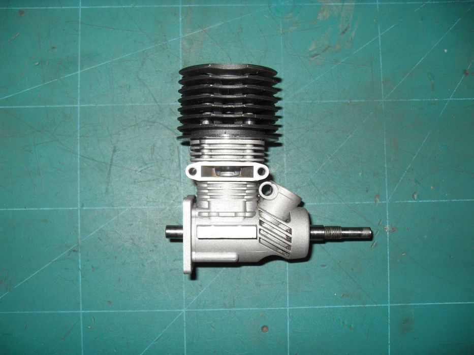 SILNIK NITRO 18  3ccm Spalinowy Modele RC