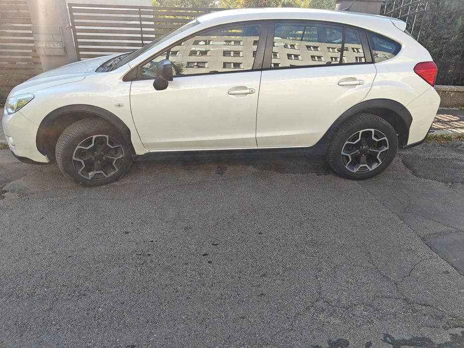 Subaru XV BIALA PERLA 2.0diesel 6biegow klima ele alu wsp centr rm+CD SERWIS