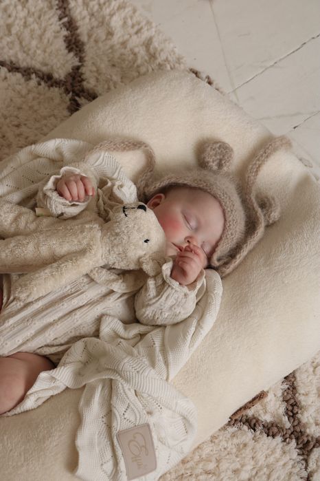 Kokon barankowy snuggle nap Fizjo me gniazdo niemowlęce organic teddy