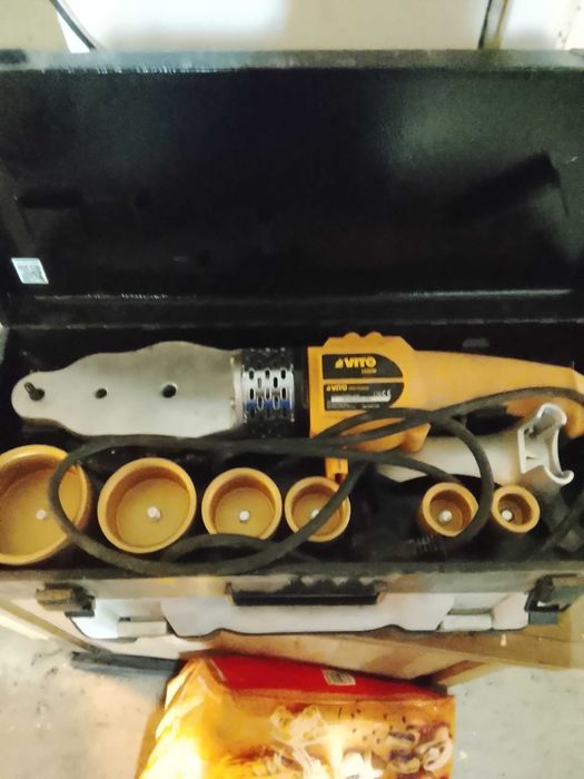 Vendo várias máquinas de construção civil