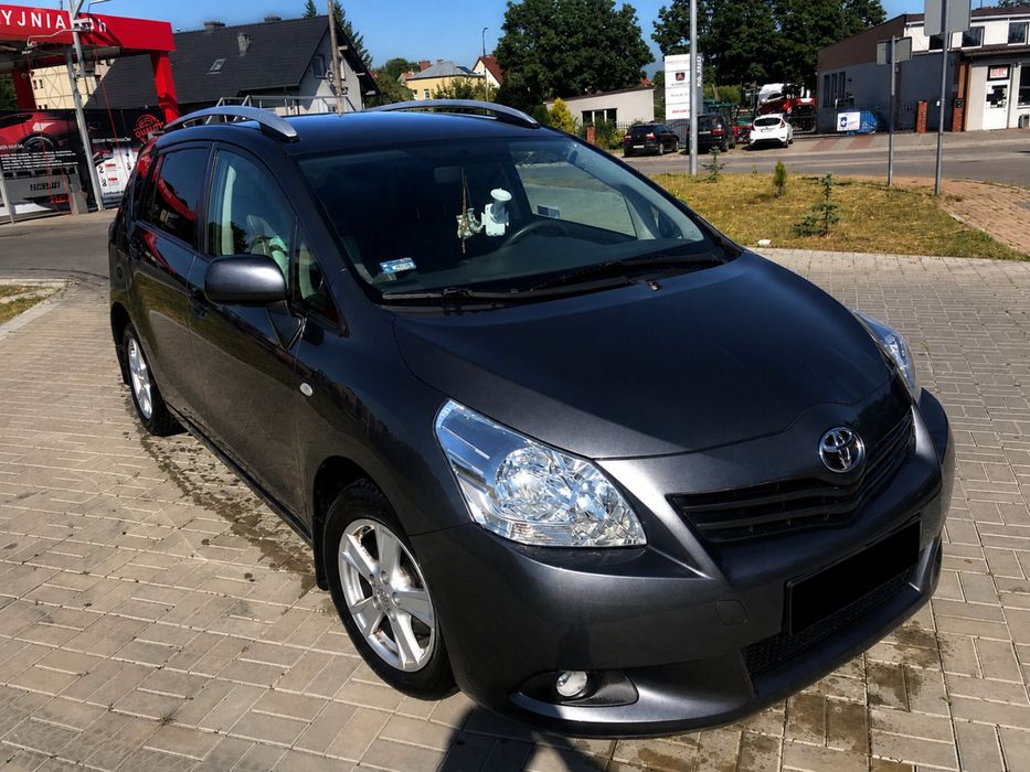 Toyota Verso 2009r • 2.0 D-4D 126 KM • 7 osób • Salon Polska • Bezwypadkowa • Zadbana