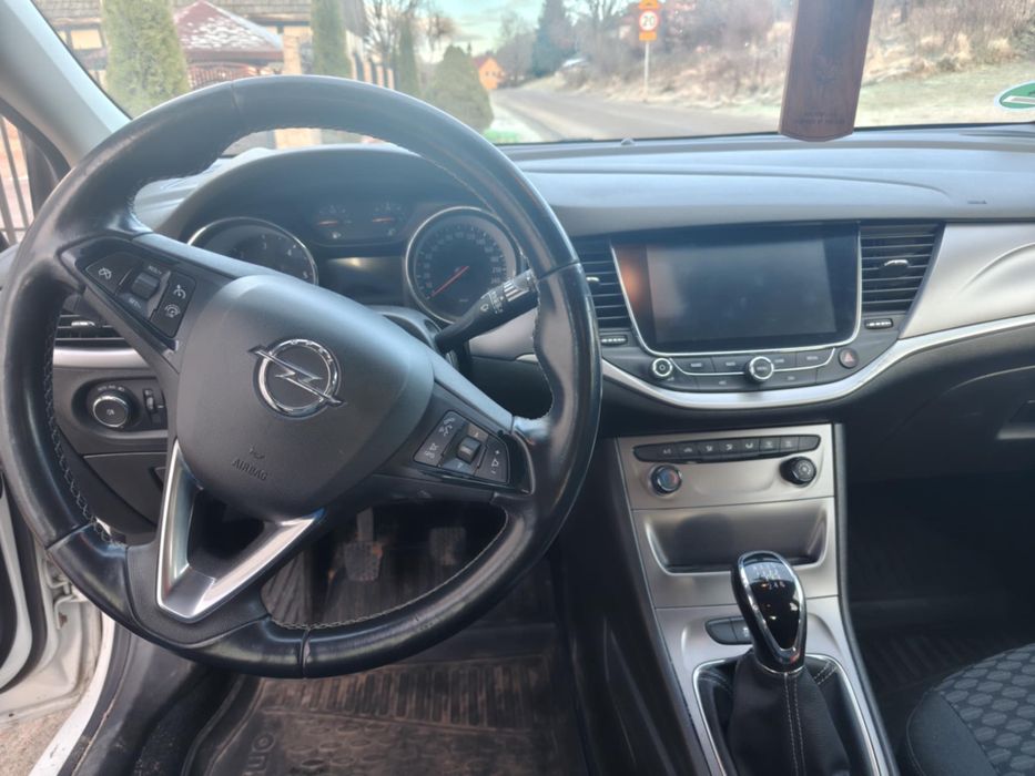 Opel Astra K 1,6cdti 2018r