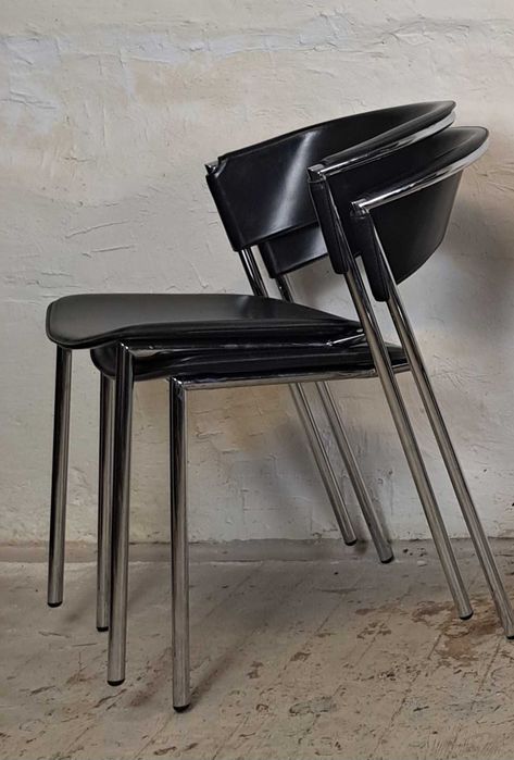 krzesła calligaris, włoskie skórzane, bauhaus