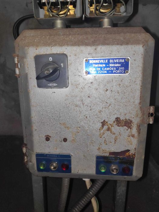 Grupo de pressão – 2 bombas + vaso de expansão + quadro elétrico