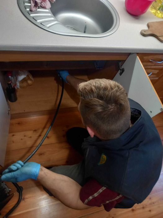 Pogotowie kanalizacyjne hydraulik czyszczenie i udrażnianie rur awaria