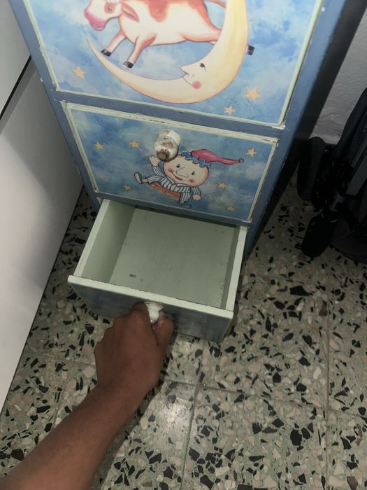 Comoda de criança