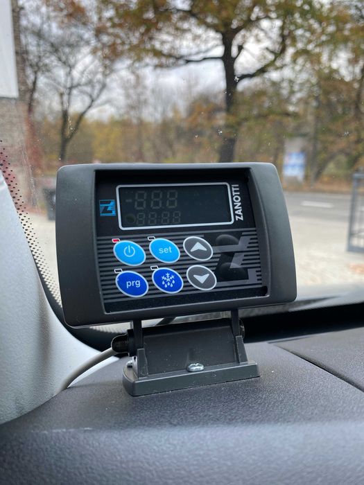 Wynajem Iveco Daily Chłodnia/Izoterma/Kontener/Winda 8EP ŚLĄSK