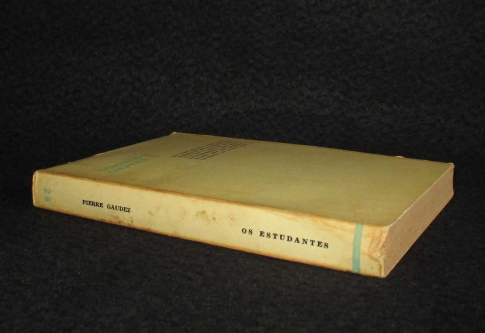 Livro Os Estudantes Pierre Gaudez