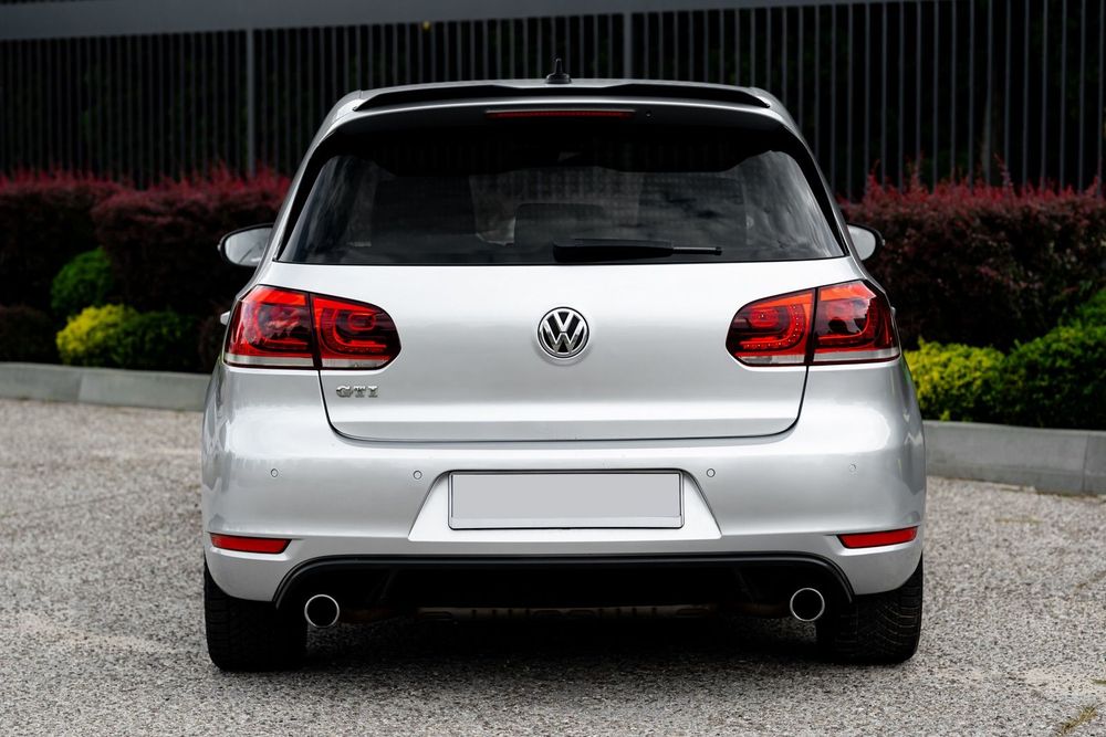 Volkswagen Golf 2.0T 210KM GTI Xenon LED PDC Park Ass. Kamera Nav Grz. fotele Tempomat