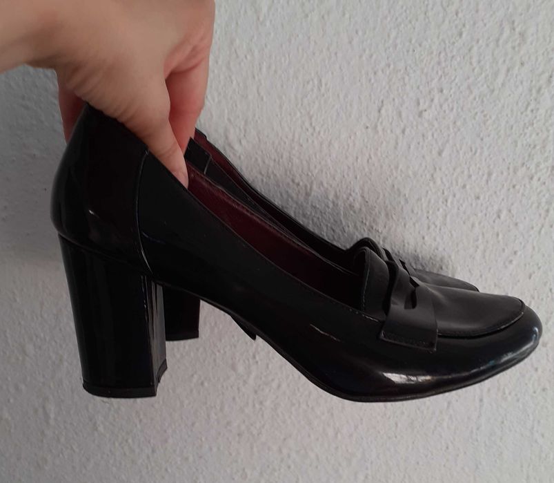 Sapatos salto pretos verniz 37