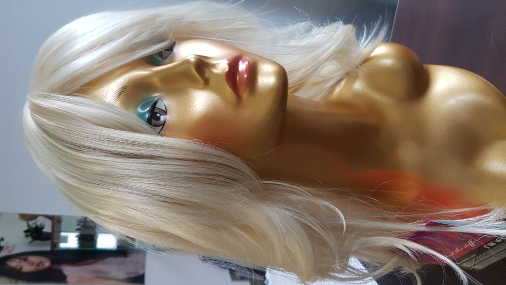 Peruka syntetyk blond długie grzywka proste kręcone 7001 Sapphire 613