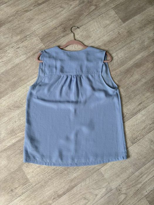 Блузка летняя без рукавов