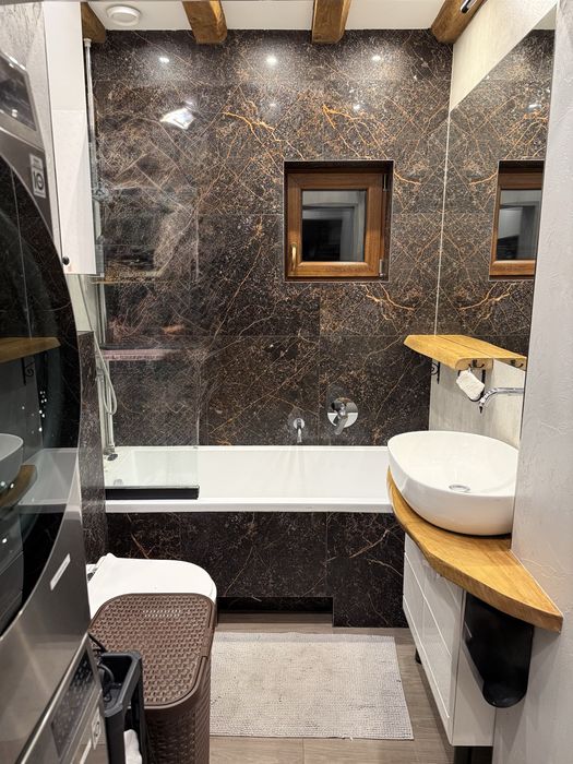 Sprzedam dzialke z dwoma domami