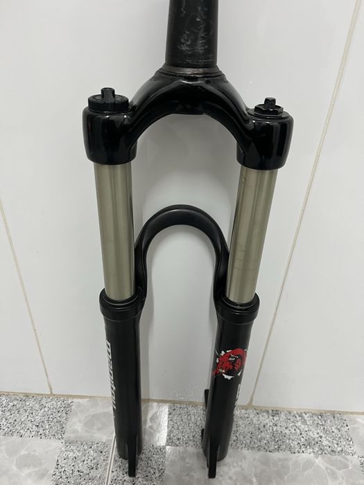 Suspençao manitou minute aro 26