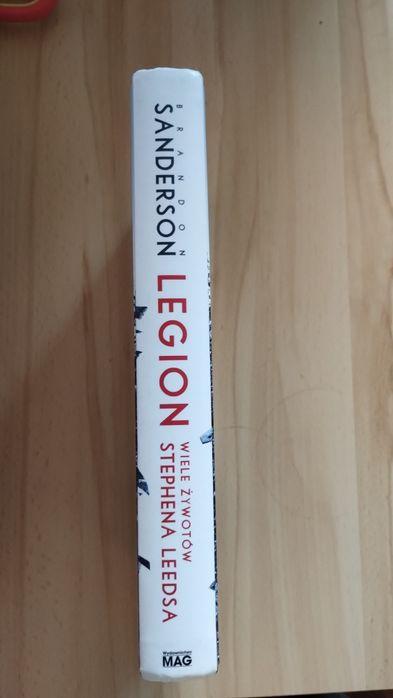 Brandon Sanderson "Legion - wiele żywotów Stephena Leedsa"