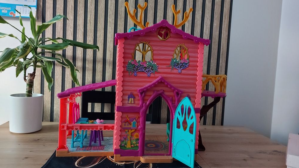 Domek Enchantimals