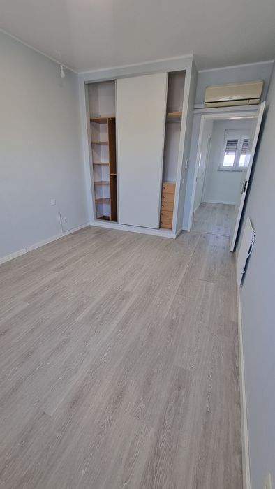 Alugo Apartamento  T2